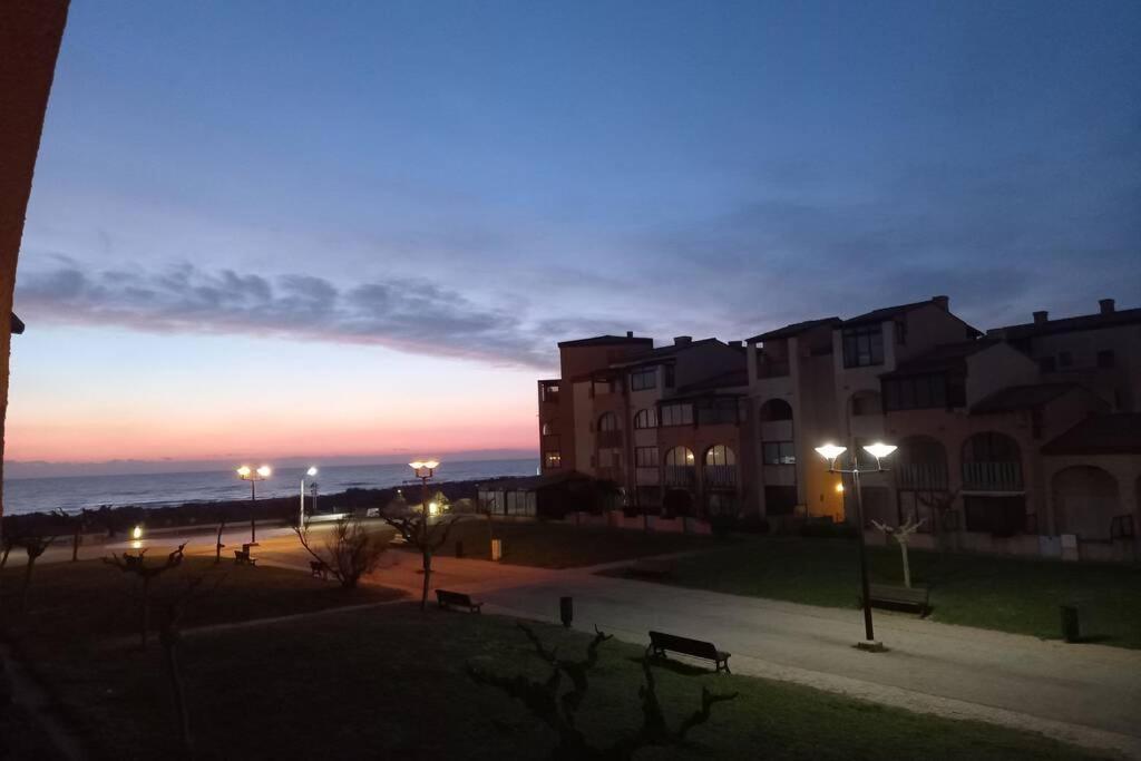 T2, Vue Sur Mer, Terrasse, Parking Prive *