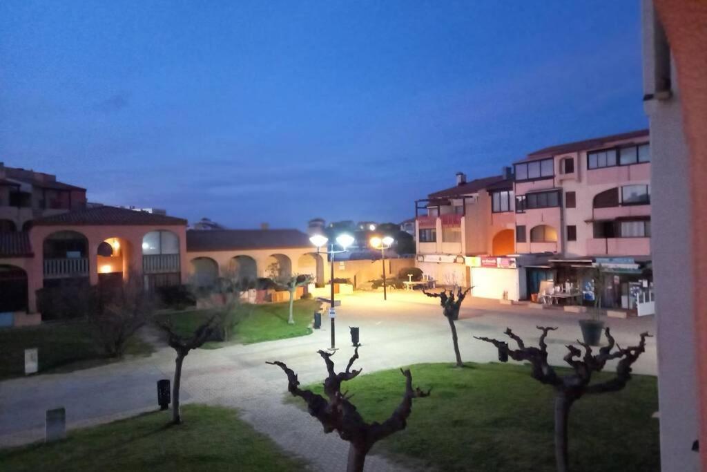 T2, Vue Sur Mer, Terrasse, Parking Prive Apartment *